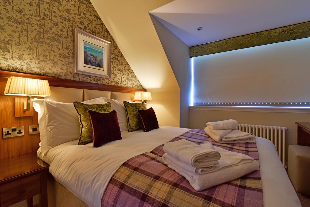 The Townhouse Aberfeldy - Rooms & Breakfast ภายนอก รูปภาพ