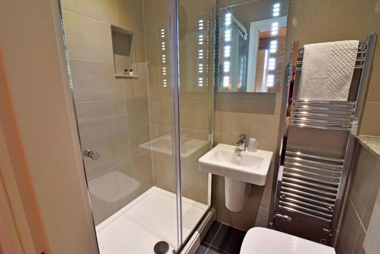 The Townhouse Aberfeldy - Rooms & Breakfast ภายนอก รูปภาพ
