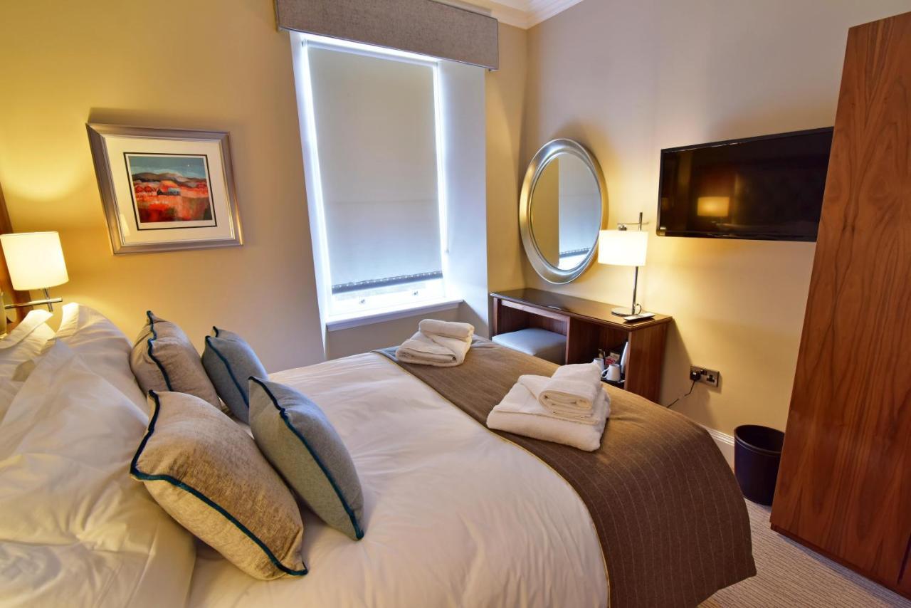 The Townhouse Aberfeldy - Rooms & Breakfast ภายนอก รูปภาพ